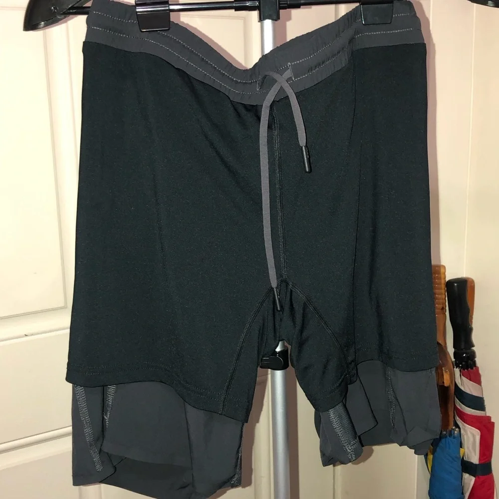 MPG Shorts I Men’s I Dark Gray